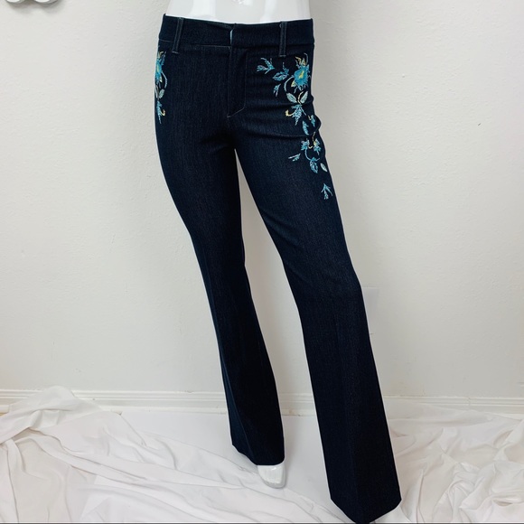 Vertigo Paris / Embroider Floral Bell Bottom Jean - Picture 2 of 8